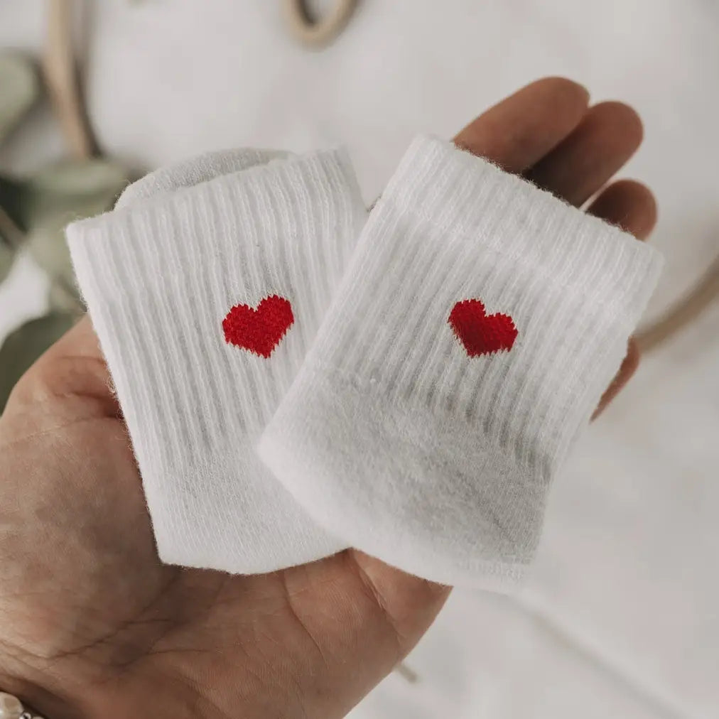 baby sokken rood hartje wit eulenscnitt