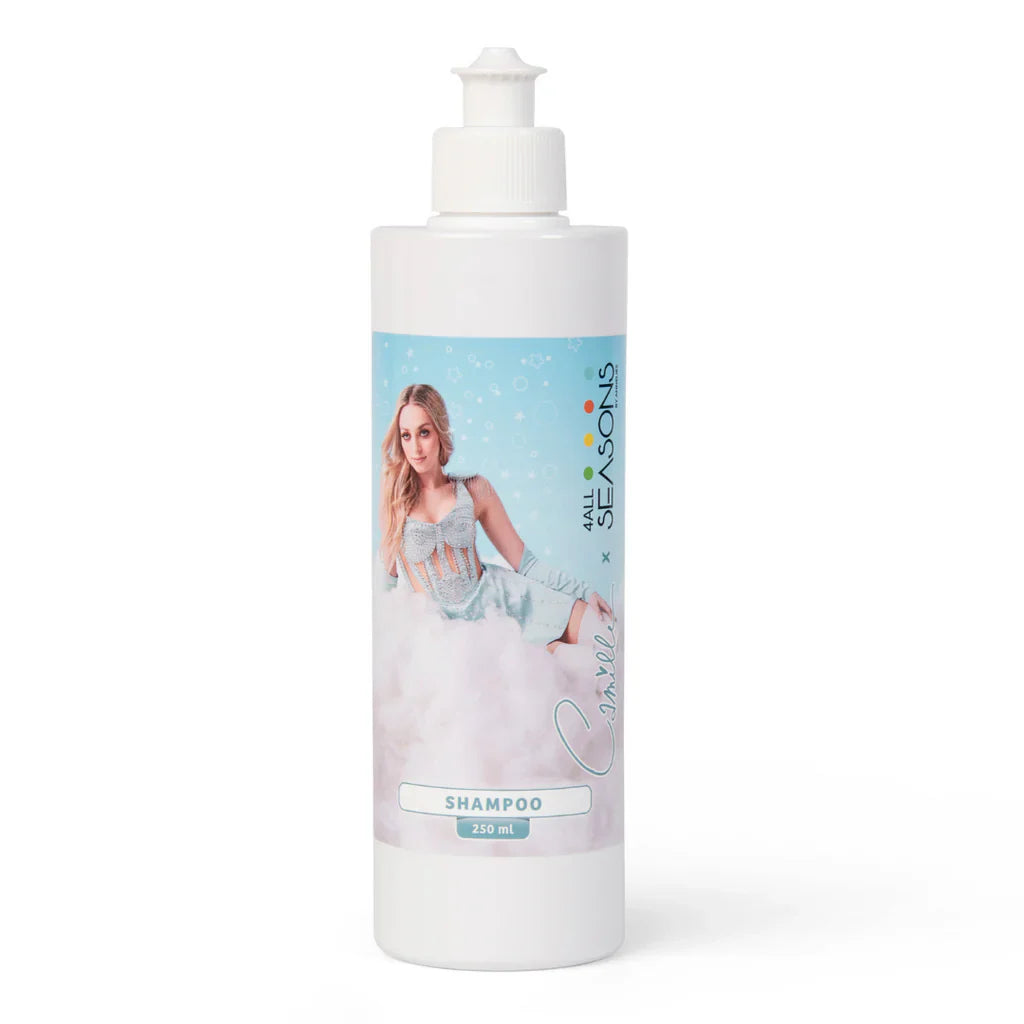Camille Haircare shampoo 250 ml in een witte fles met doseerdop en lichtblauw etiket met Camille.