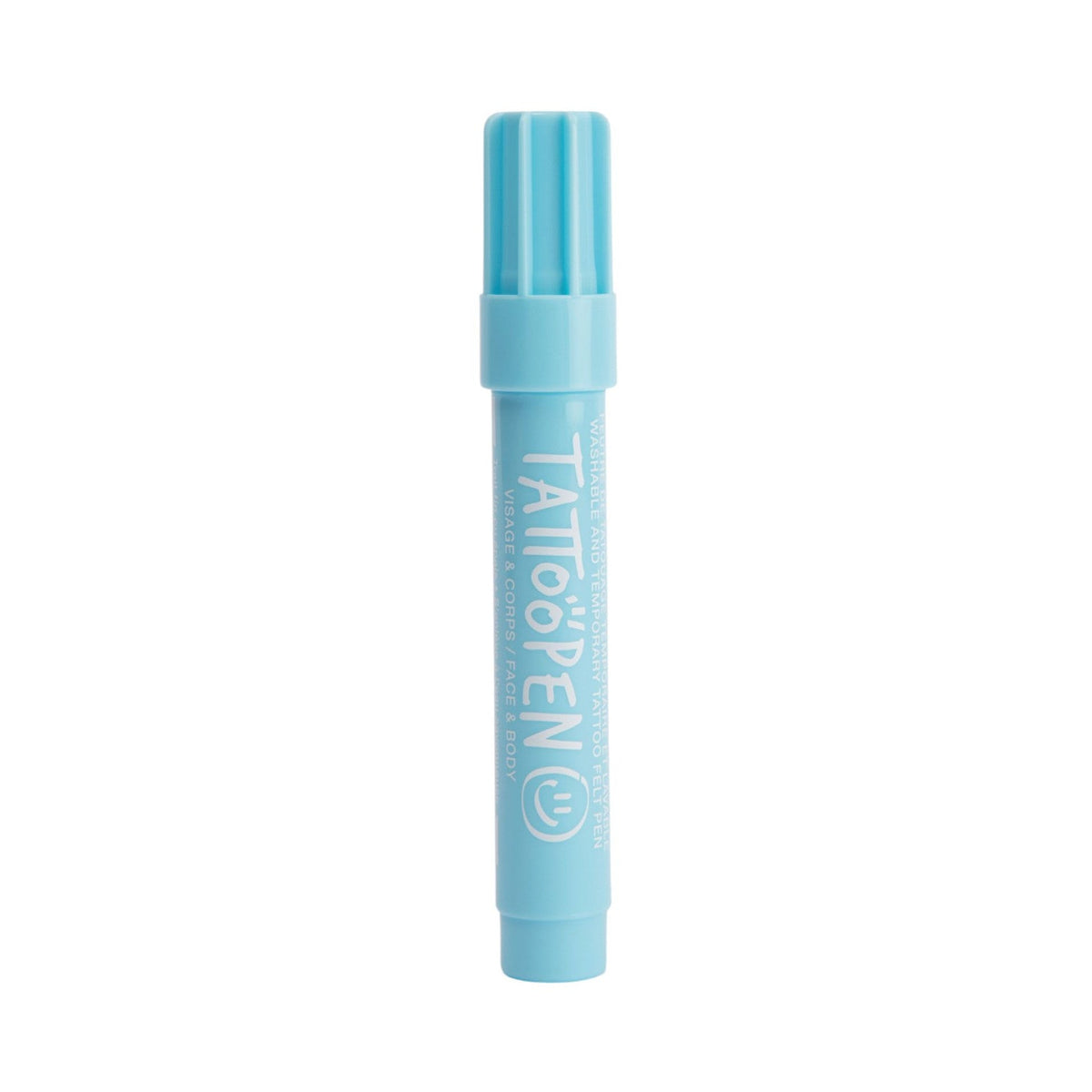 Lichtblauwe tattoopen Sky Blue met dop op een witte achtergrond.