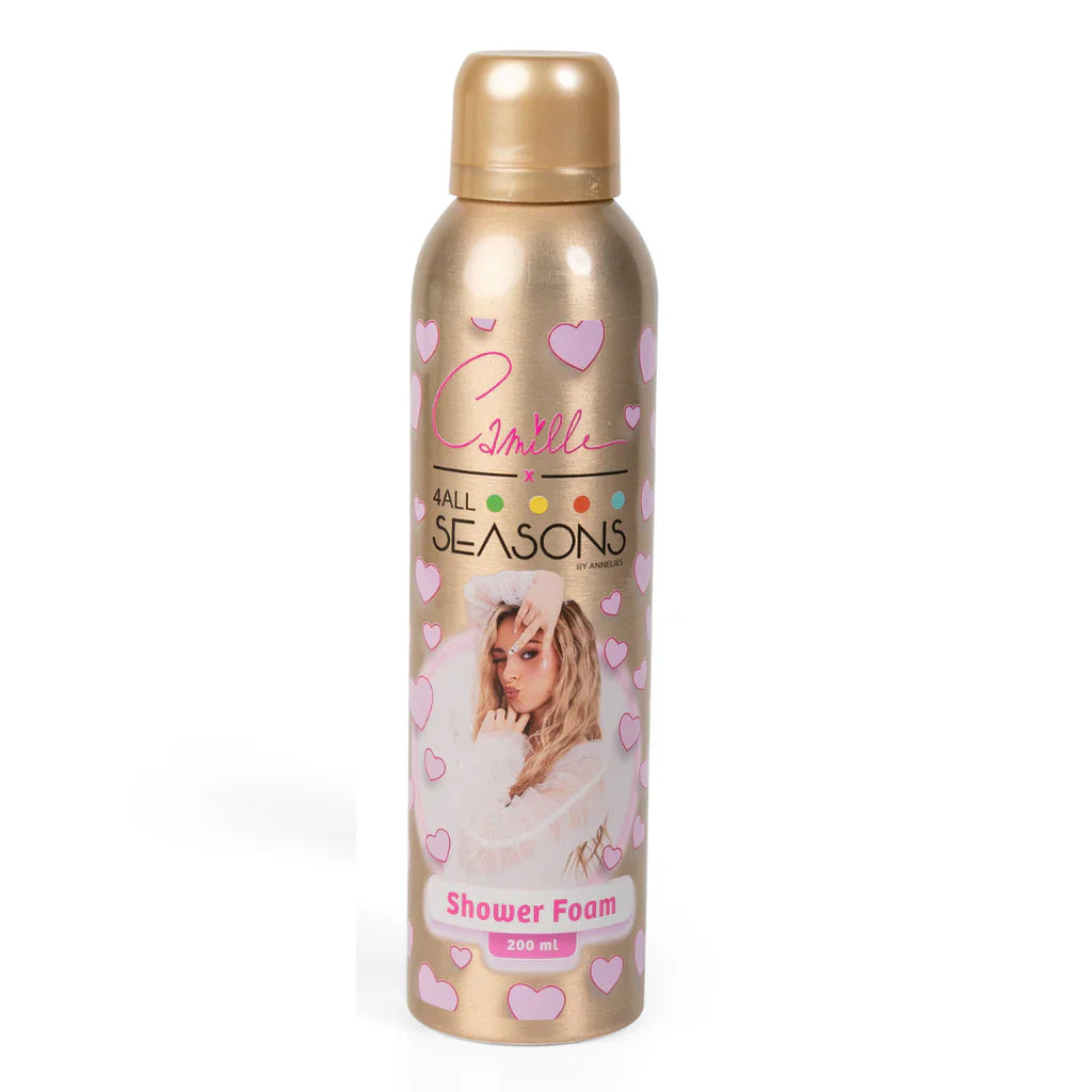 Camille Shower Foam Gold in goudkleurige spuitbus met roze hartjes en portret van Camille, 200 ml.