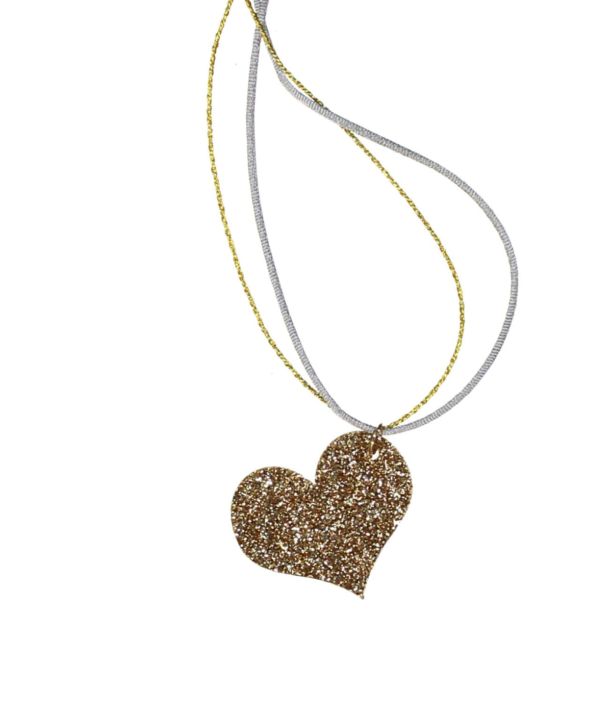 Halsketting met een hartvormige hanger met gouden glitters aan een goud- en zilverkleurig koord.