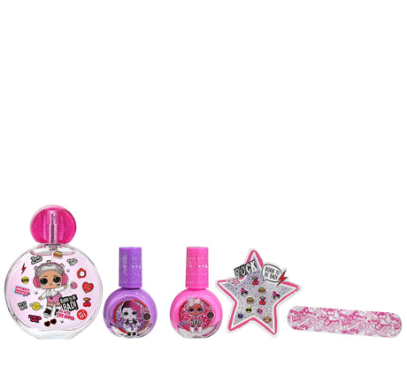 Lol eau de toilette, paarse en roze nagellak, stervormig vel nageldecoratie en roze nagelvijl naast elkaar