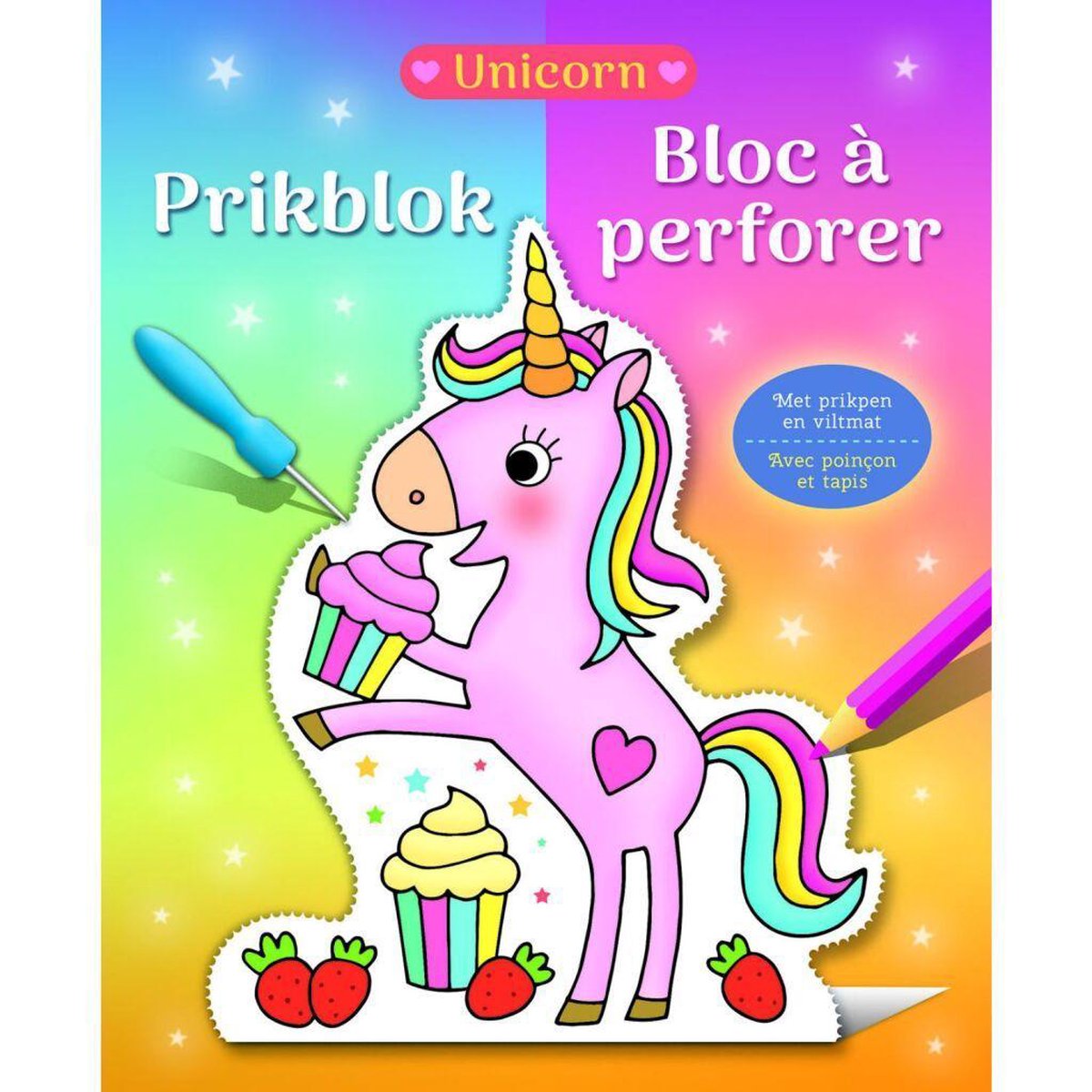 Voorkant van Prikblok Unicorn met een roze eenhoorn, cupcakes en aardbeien op een regenboogkleurige achtergrond.