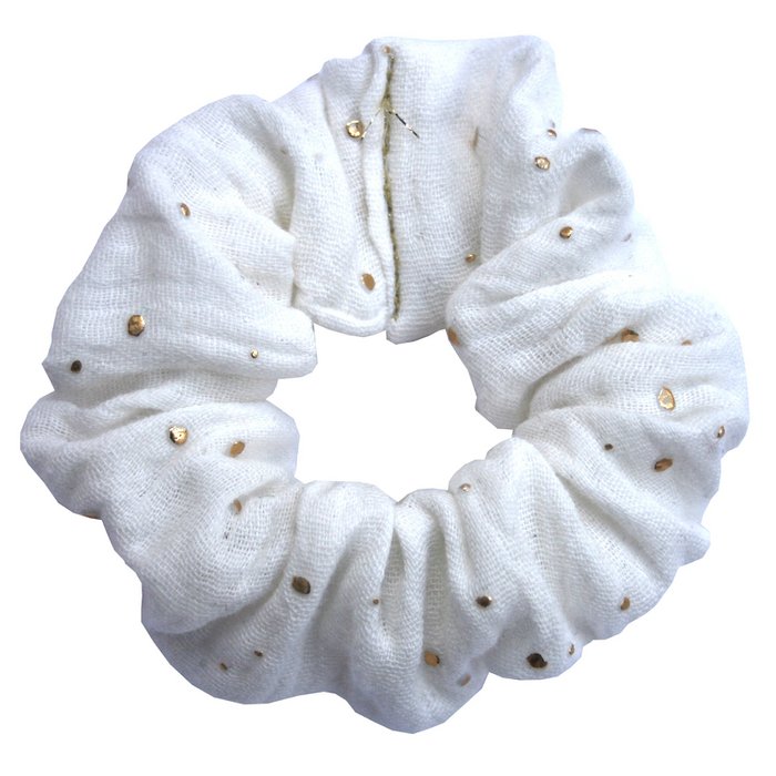 Witte scrunchie van hydrofiel katoen met gouden spatjes.