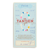 Ingevulde lichtblauwe Tandenfee-spaarkaart met de naam Felix, gekleurde tanden en handgeschreven datums.